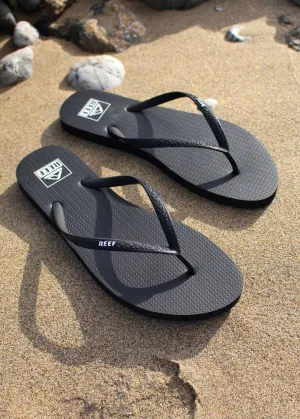 Seaside Flip-Flops